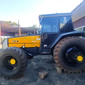 Trator Valtra BM110