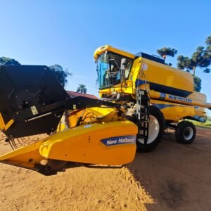 Colheitadeira New Holland TC5090
