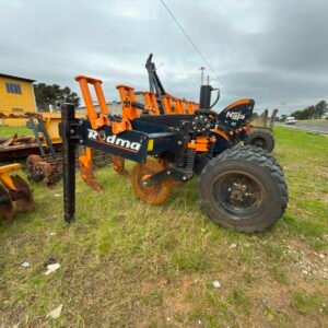 Descompactador de solo Rodma Naja 8s