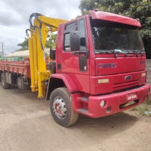 Caminhão Ford Cargo 1722e com Munck